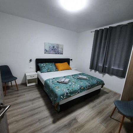 Apartmani Gabrijel Novi Vinodolski Exterior foto