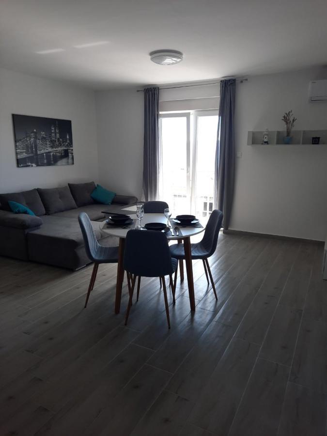 Apartmani Gabrijel Novi Vinodolski Exterior foto