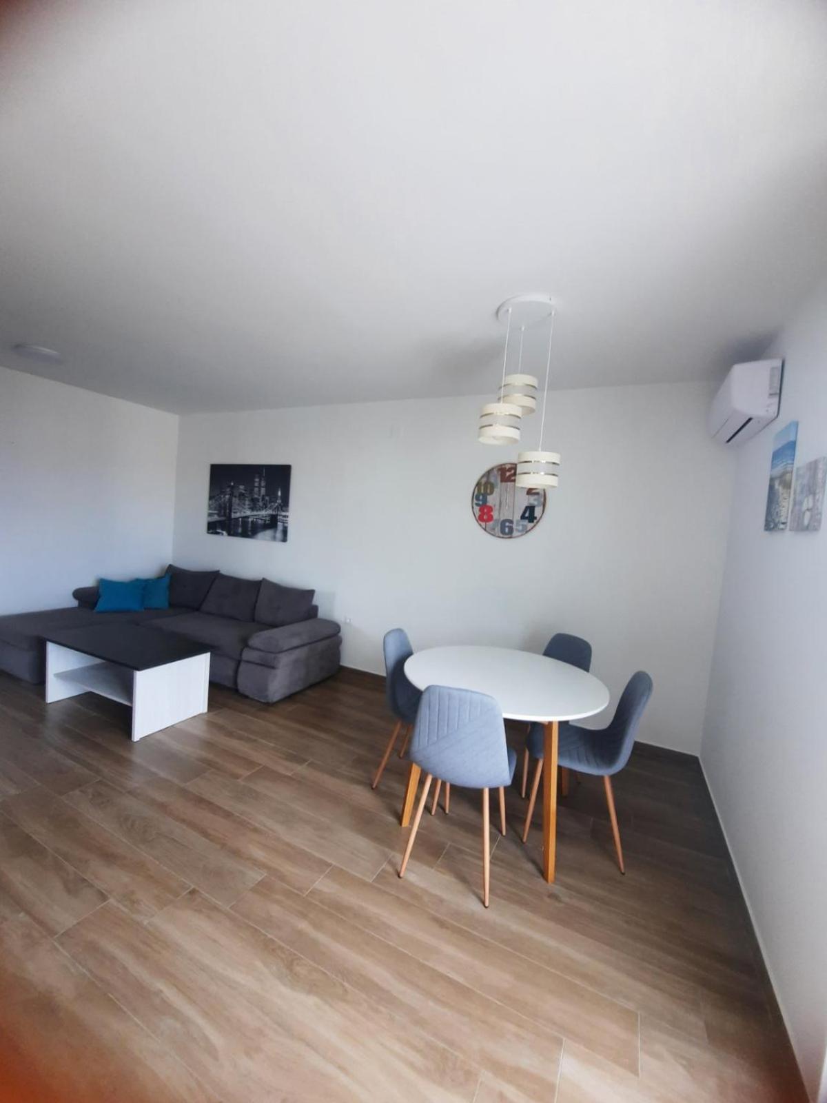 Apartmani Gabrijel Novi Vinodolski Exterior foto